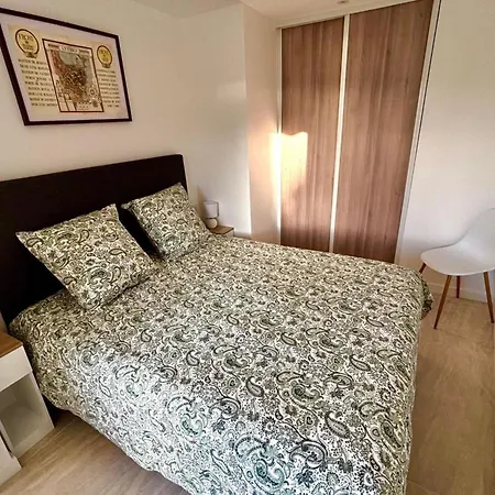 1-bedroom 50 M From The With Terrace Swimming Pool Ac Антіб