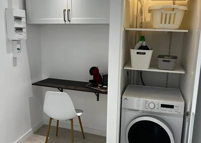 Nyaraló 1-bedroom 50 M From The With Terrace Swimming Pool Ac *